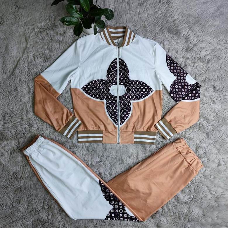 Louis Vuitton Tracksuit Wmns ID:20261003-123